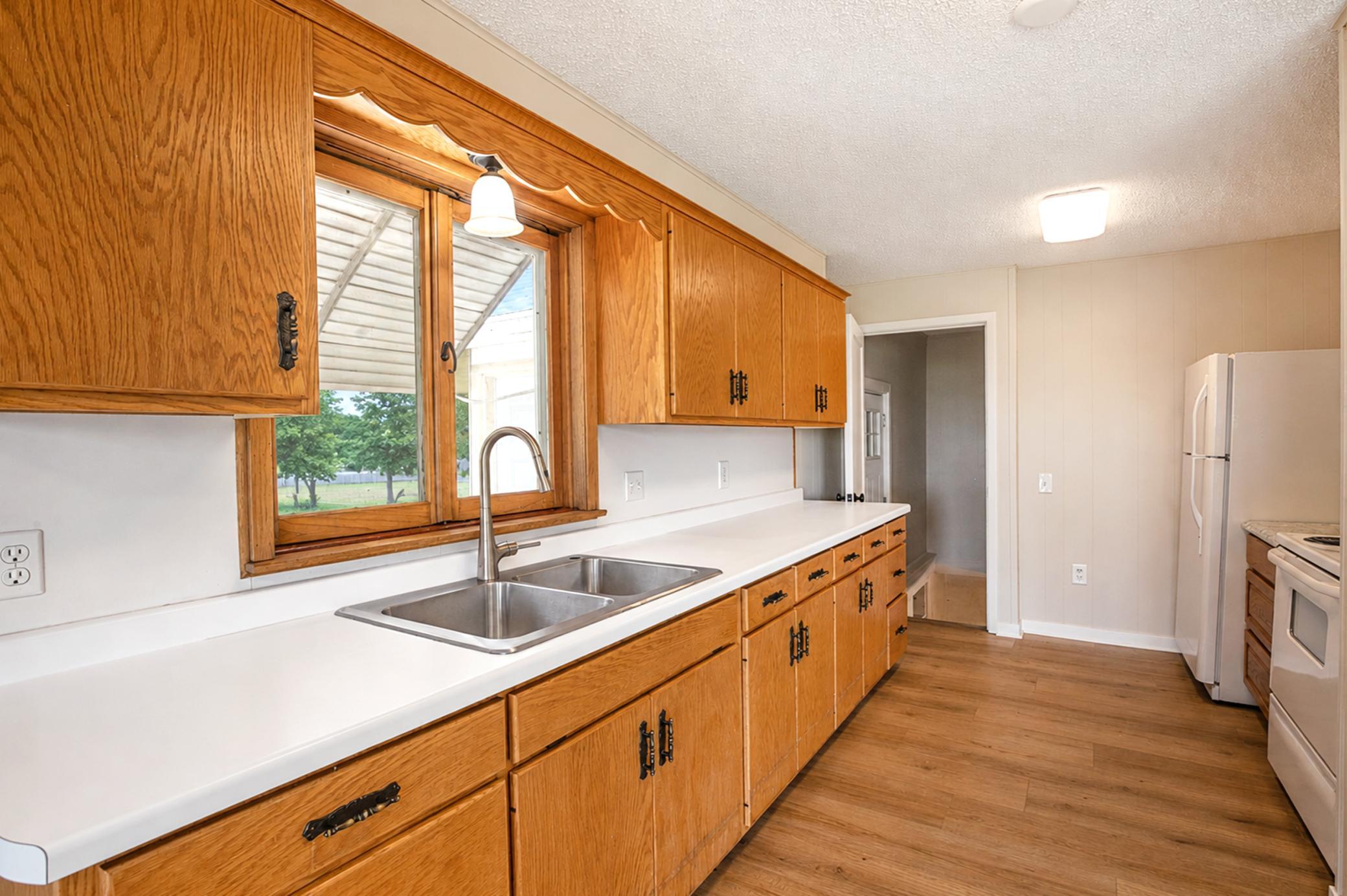 1407 4th Avenue Southwest Austin, MN 55912 - Photo 22 of 44