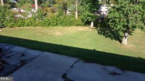 11 North Jeffrey Road Aldan, PA 19018 - Photo 10 of 10 Aldan Park behind common driveway