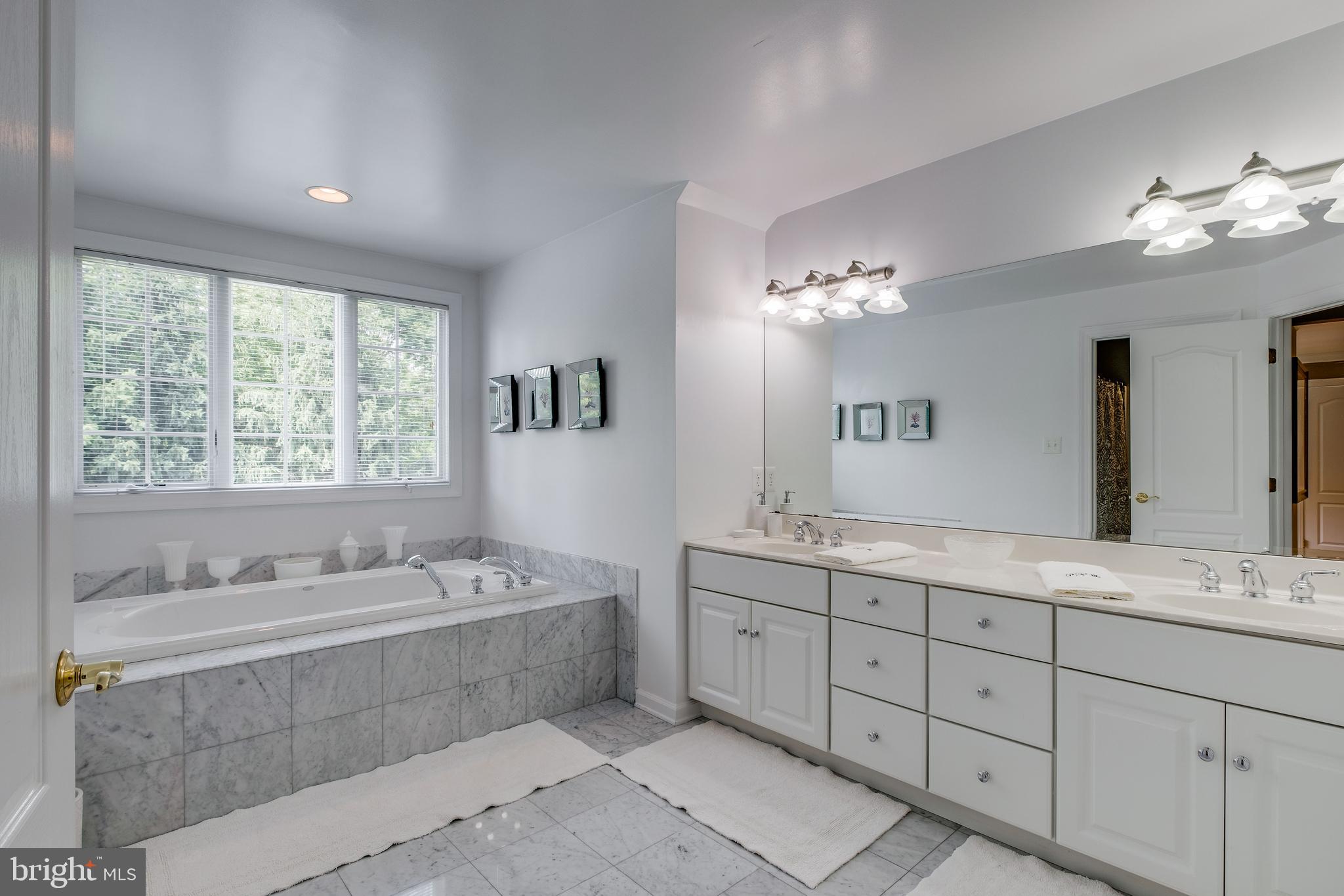 210 Summit Road Mount Laurel, NJ 08054 - Photo 19 of 36 Primary bath
