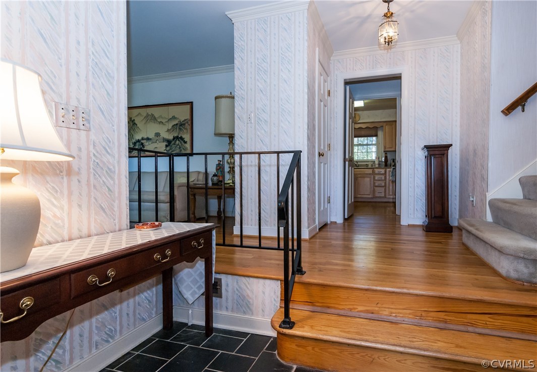9313 Arrowdel Road Henrico, VA 23229 - Photo 4 of 35 Gallery Image 4