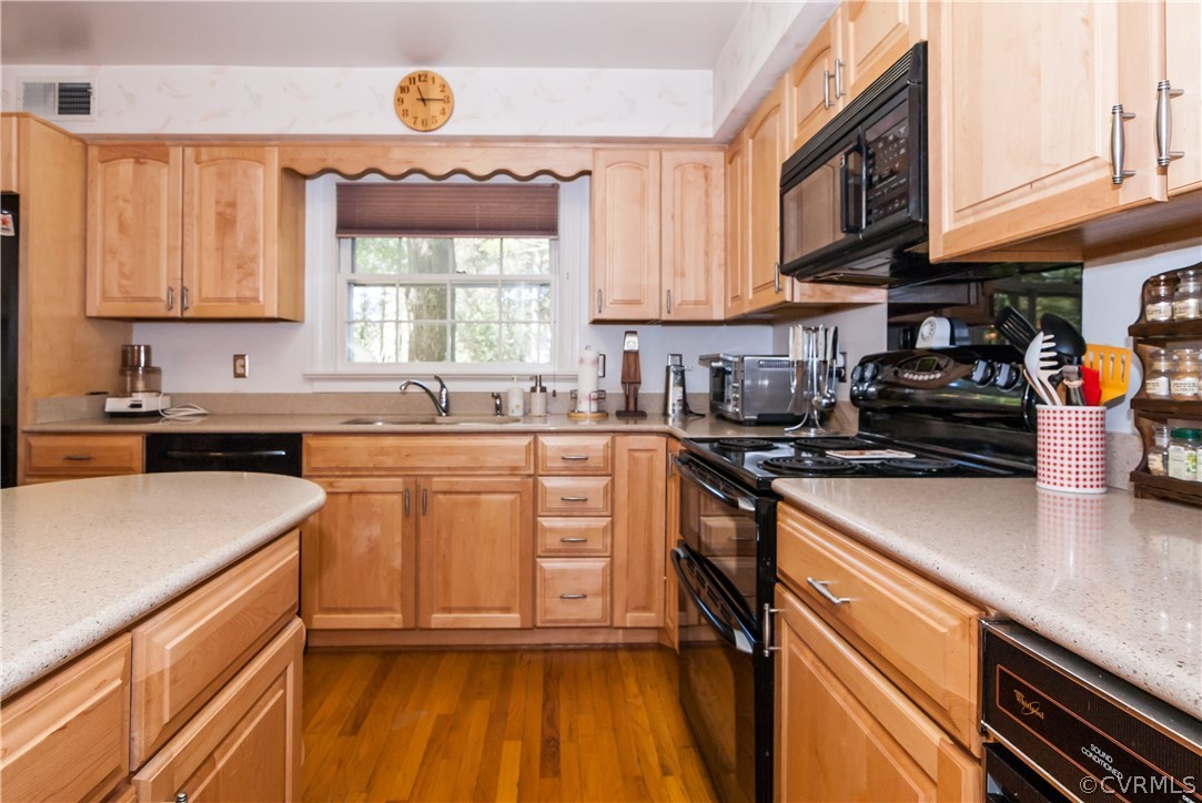 9313 Arrowdel Road Henrico, VA 23229 - Photo 10 of 35 Gallery Image 10
