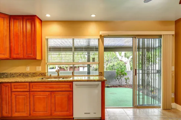 $539,800 | 16470 Caminito Vecinos, Unit 82, San Diego, CA 92128