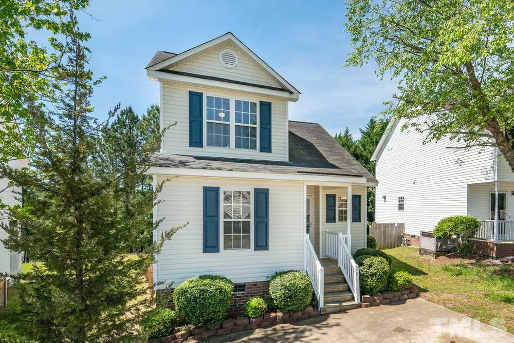4805 Windbreak Lane Raleigh, NC 27616 - Photo 3 of 30
