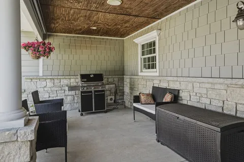$1,329,000 | 6730 South Madison Street, Willowbrook, IL 60527