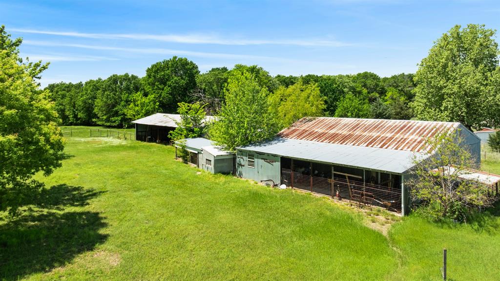 2000 County Road 2420 Sumner, TX 75486 - Photo 11 of 34