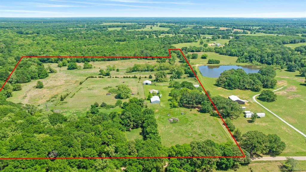 2000 County Road 2420 Sumner, TX 75486 - Photo 13 of 34