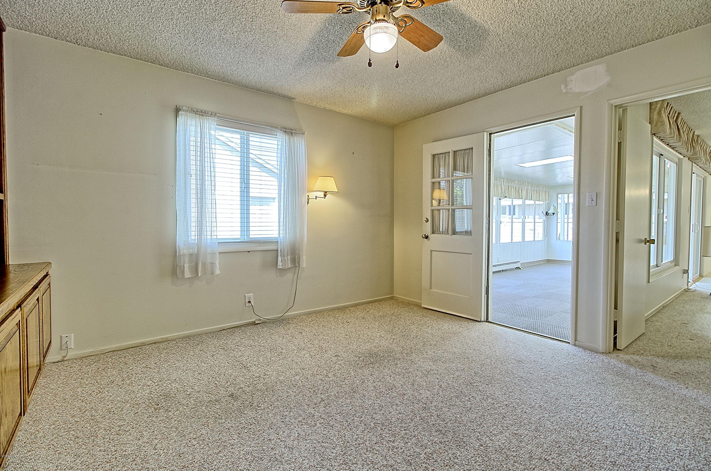 929 West Roderick Avenue Oxnard, CA 93030 - Photo 11 of 24 0045_IMG_0136_7_8