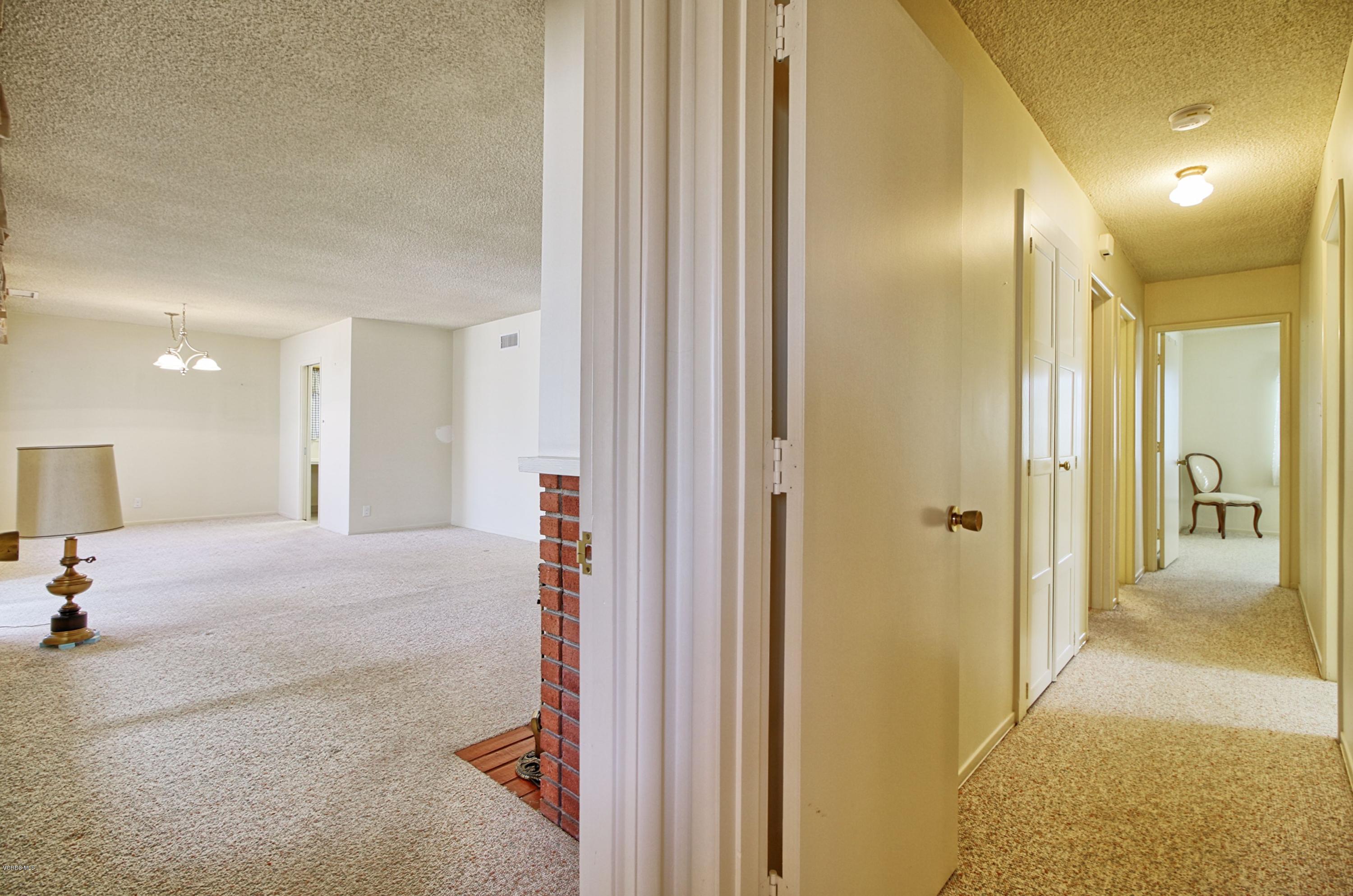 929 West Roderick Avenue Oxnard, CA 93030 - Photo 13 of 24 0046_IMG_0139_40_41