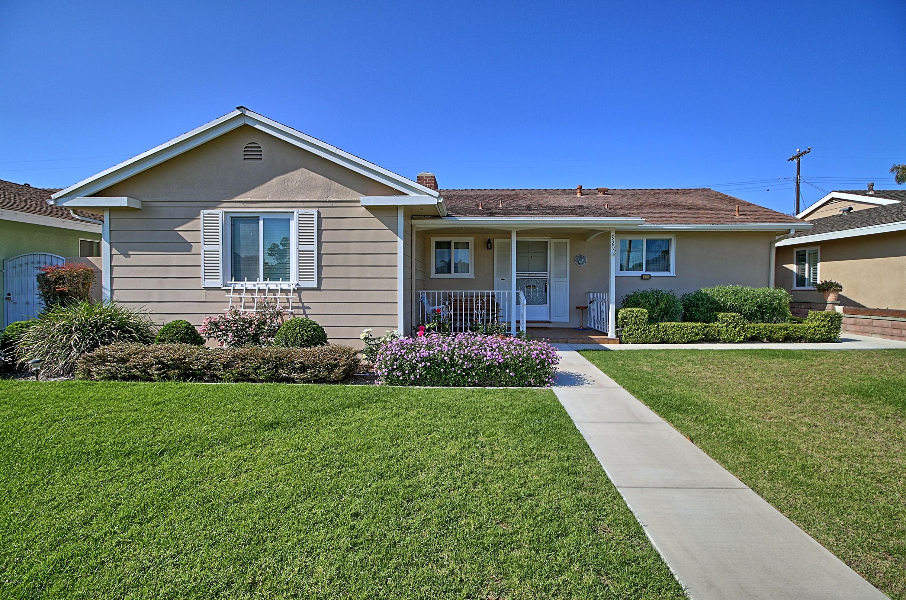 929 West Roderick Avenue Oxnard, CA 93030 - Photo 2 of 24 0060_IMG_0181_2_3