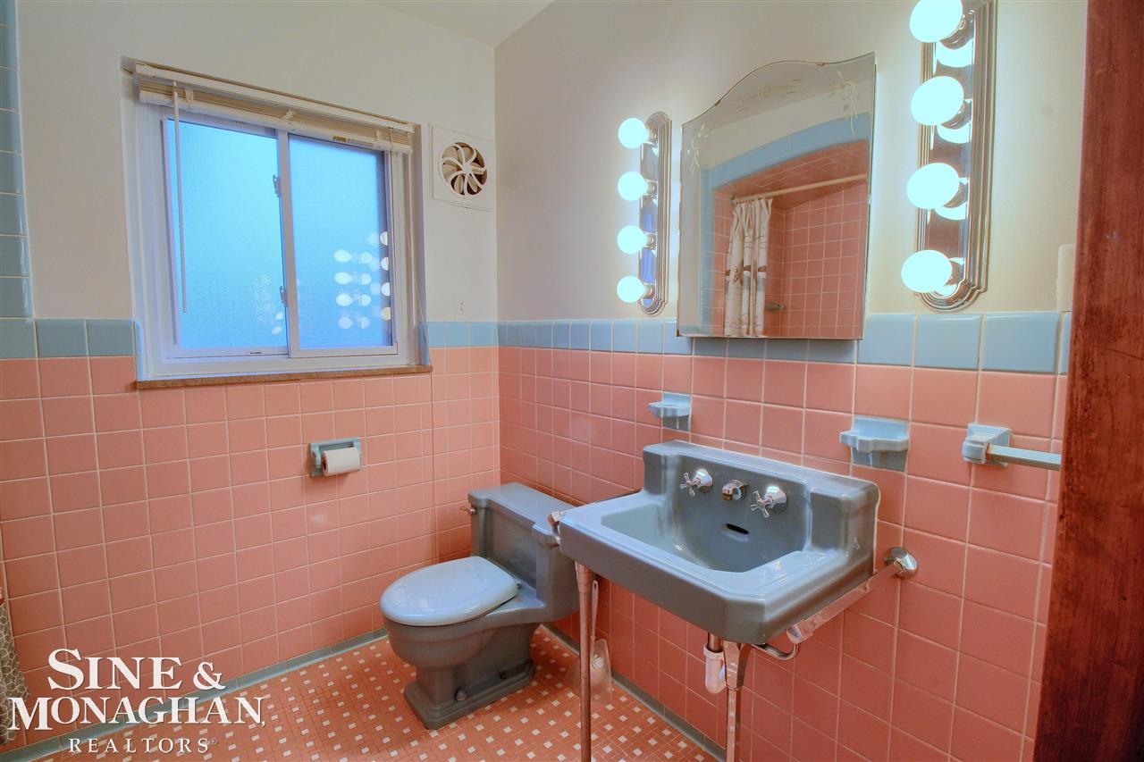 751 Harcourt Road Grosse Pointe, MI 48230 - Photo 22 of 27