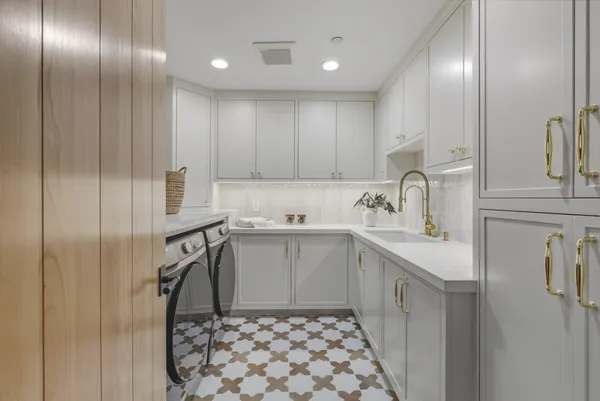 $5,995,000 | 210 Las Alturas Road, Santa Barbara, CA 93103