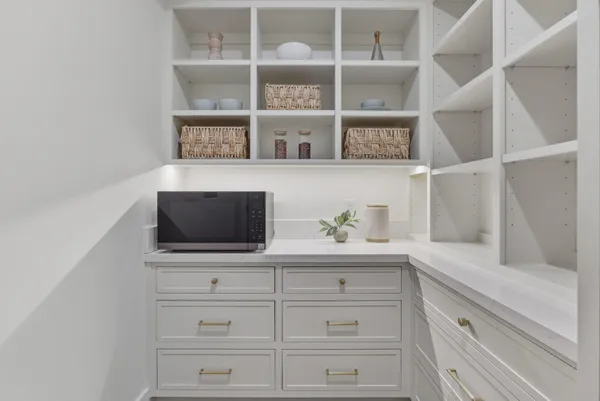 $5,995,000 | 210 Las Alturas Road, Santa Barbara, CA 93103