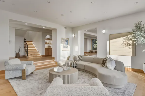 $5,995,000 | 210 Las Alturas Road, Santa Barbara, CA 93103