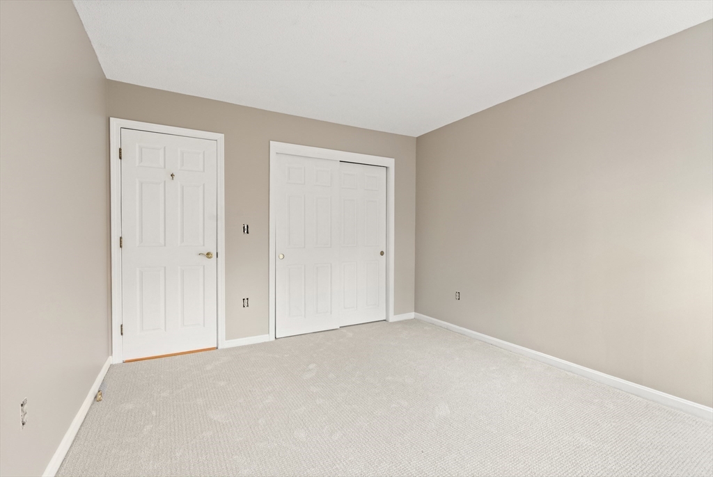 77 Cherry Hollow Road, Unit 77 Nashua, NH 03062 - Photo 15 of 28 Gallery Image 15