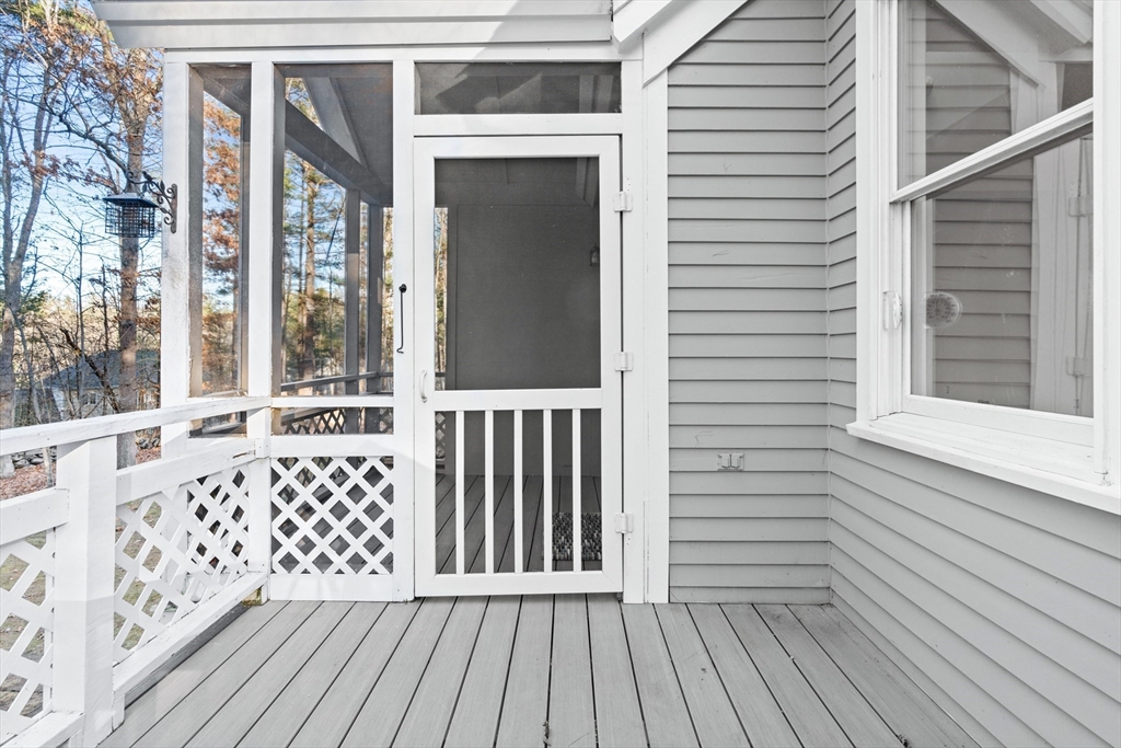 77 Cherry Hollow Road, Unit 77 Nashua, NH 03062 - Photo 5 of 28 Gallery Image 5