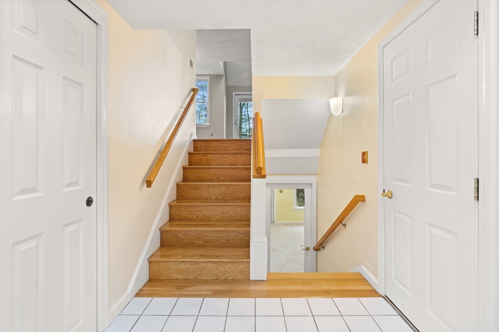 77 Cherry Hollow Road, Unit 77 Nashua, NH 03062 - Photo 7 of 28 Gallery Image 7