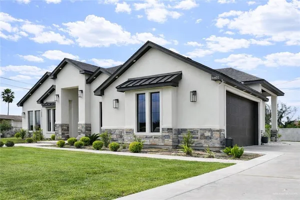 $697,000 | 8401 Highway 107, Mission, TX 78573