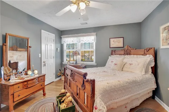 $380,000 | 2340 Emerald Drive, Loganville, GA 30052