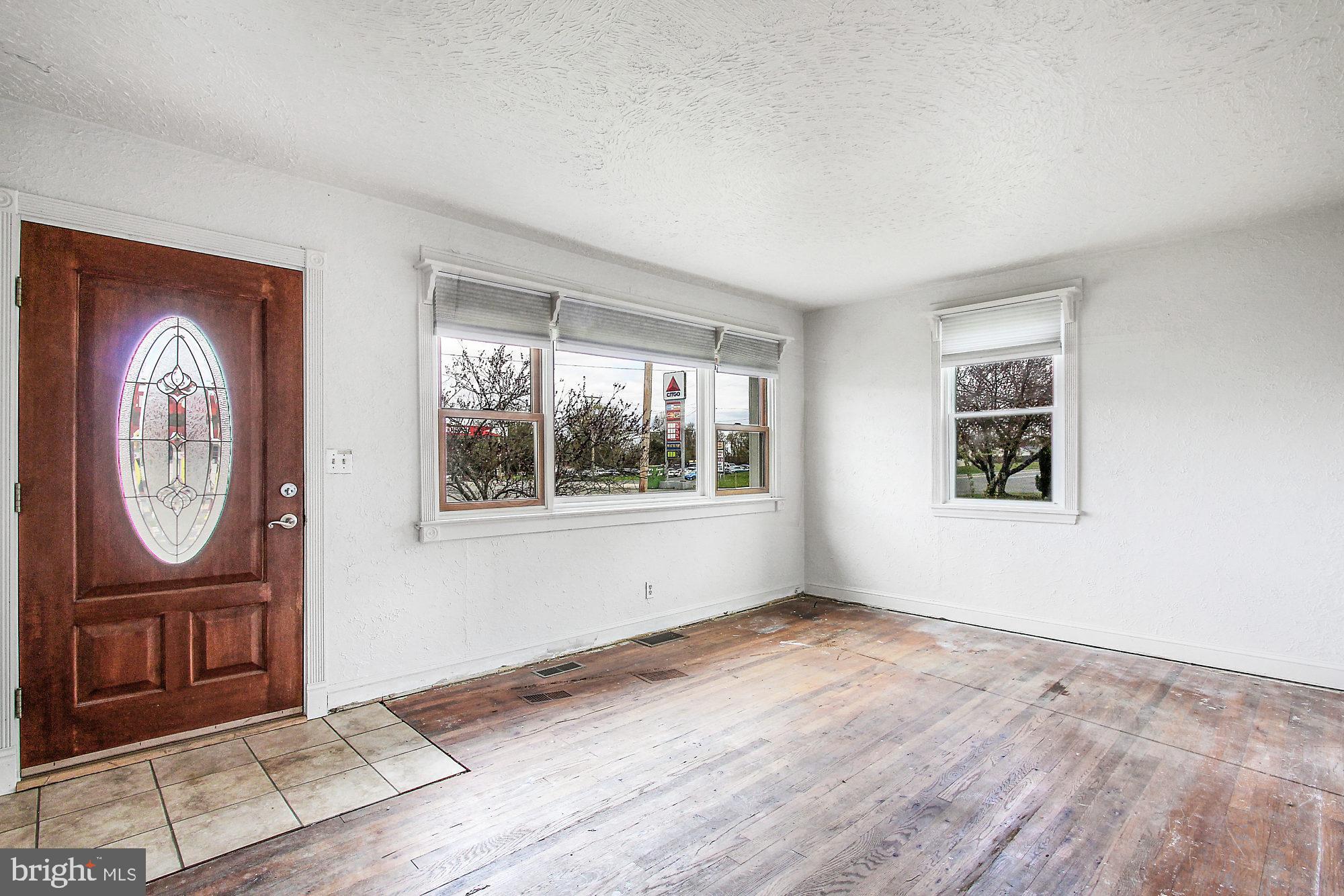 3937 Conowingo Road Darlington, MD 21034 - Photo 7 of 20 living room