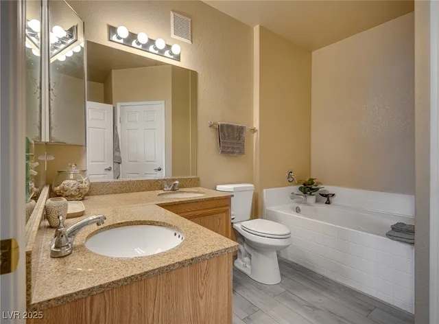 $2,000 | 10550 West Alexander Road, Unit 2040, Las Vegas, NV 89129