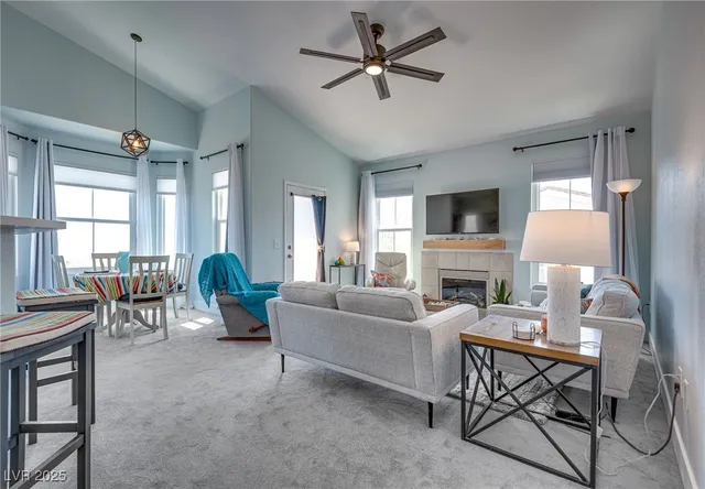 $2,000 | 10550 West Alexander Road, Unit 2040, Las Vegas, NV 89129