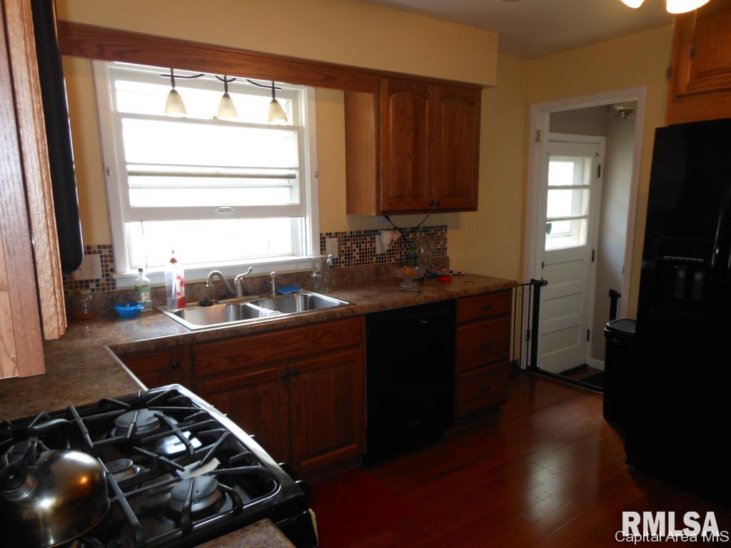 54 Radcliff Road Springfield, IL 62703 - Photo 16 of 34