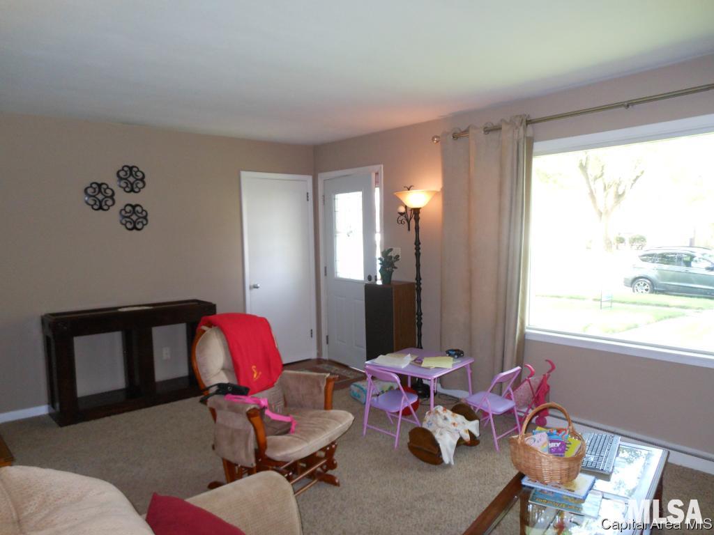54 Radcliff Road Springfield, IL 62703 - Photo 7 of 34