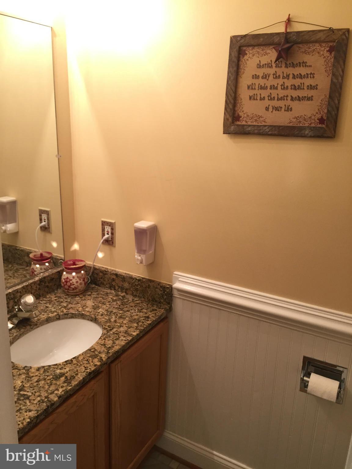 5515 Beach Road Midland, VA 22728 - Photo 11 of 30 Bath