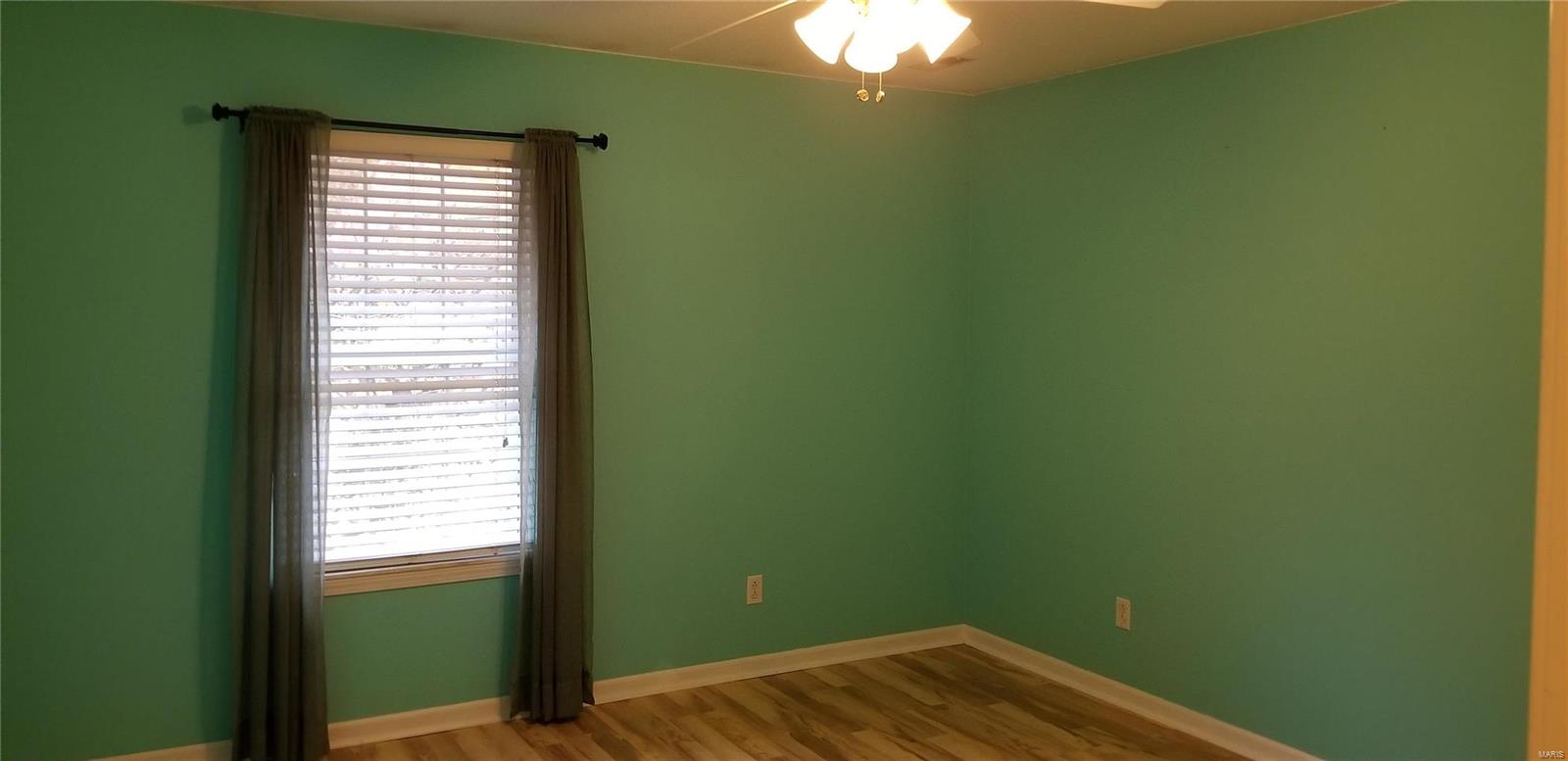 705 4th Street, Unit B Highland, IL 62249 - Photo 10 of 18 Gallery Image 10