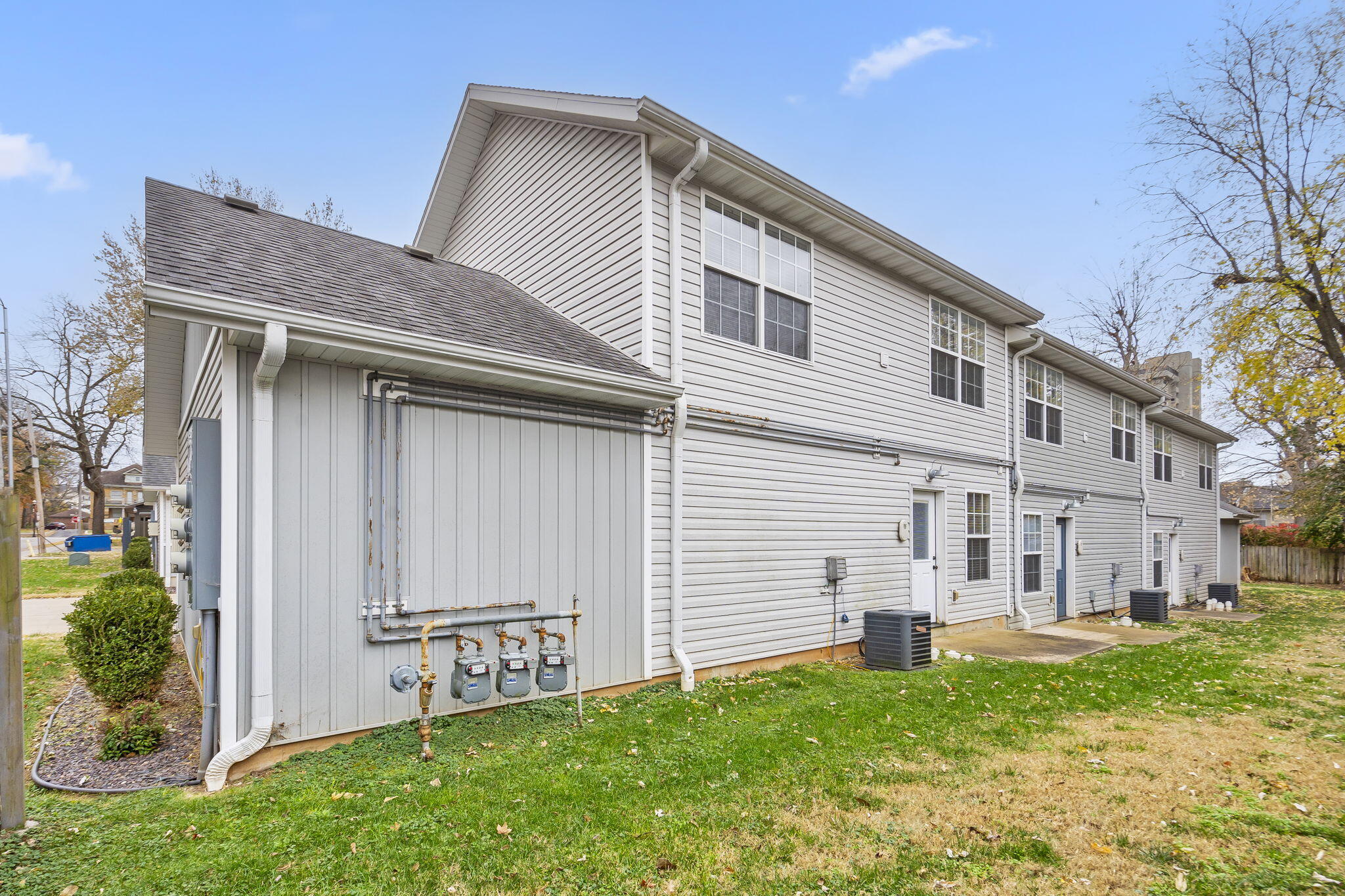 311 South Hampton Avenue Springfield, MO 65806 - Photo 12 of 32 Exterior