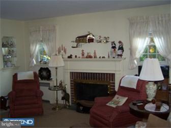 29 Fairfield Road Havertown, PA 19083 - Photo 3 of 12 Living Room