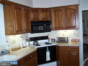 29 Fairfield Road Havertown, PA 19083 - Photo 7 of 12 Kitchen