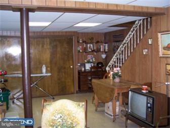 29 Fairfield Road Havertown, PA 19083 - Photo 8 of 12 Family Room