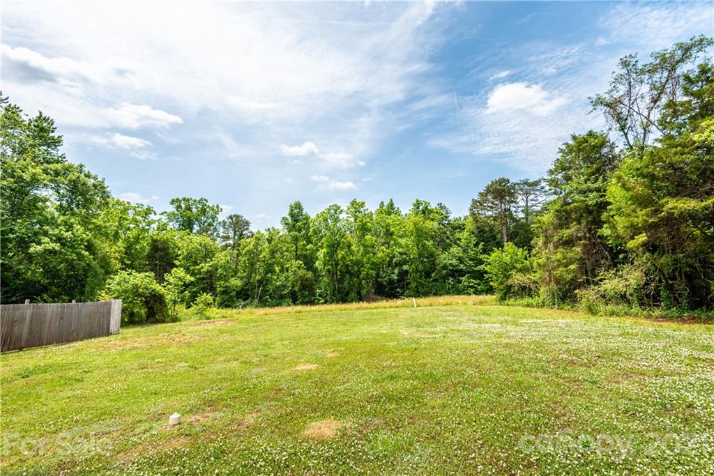 4673 Bowman Road Hickory, NC 28602 - Photo 10 of 27 Gallery Image 10