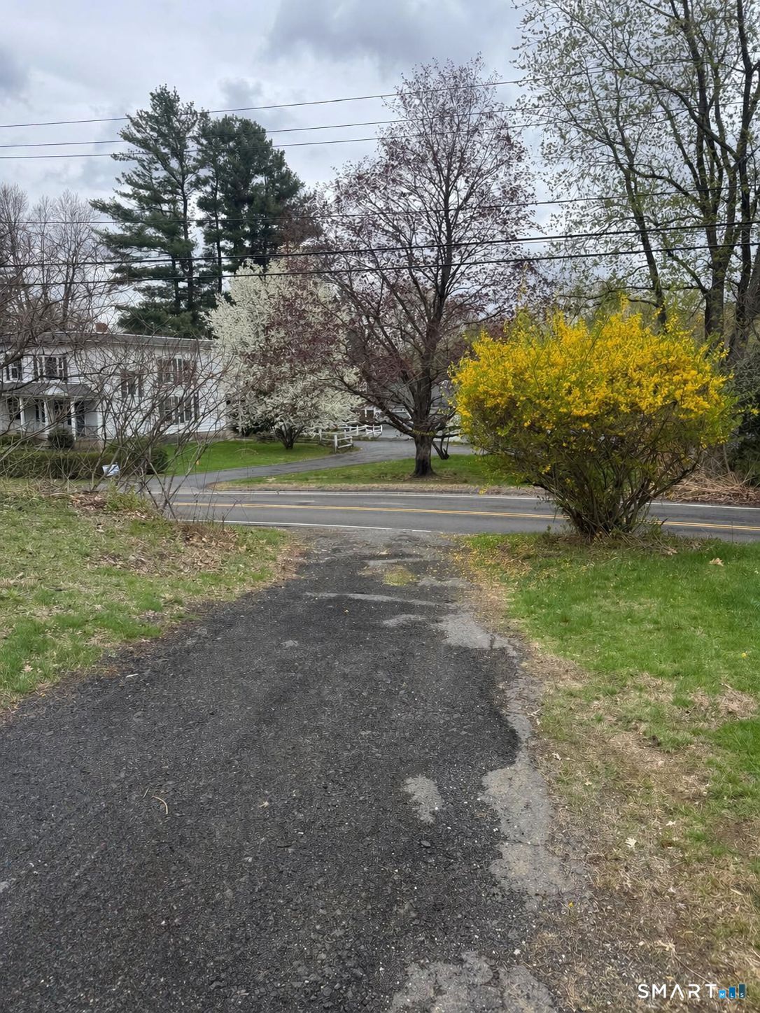 44 Finch Road Wolcott, CT 06716 - Photo 4 of 24