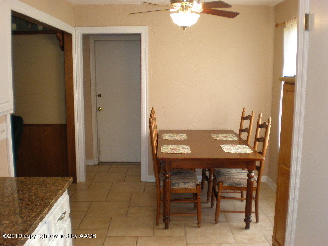6213 Rutgers Street Amarillo, TX 79109 - Photo 2 of 15 Dining Room