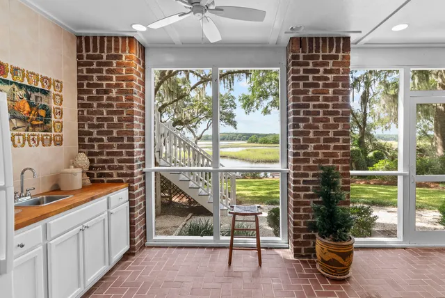 $2,300,000 | 3924 Gift Boulevard, Johns Island, SC 29455