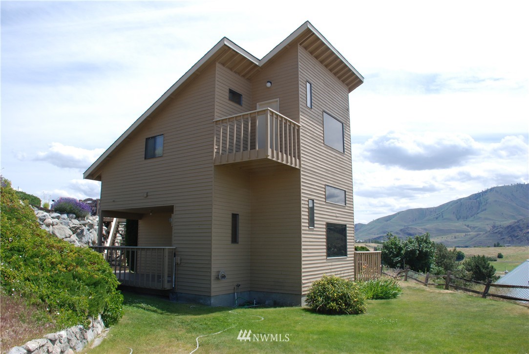105 Boyd Road Chelan, WA 98816 - Photo 4 of 24 Gallery Image 4