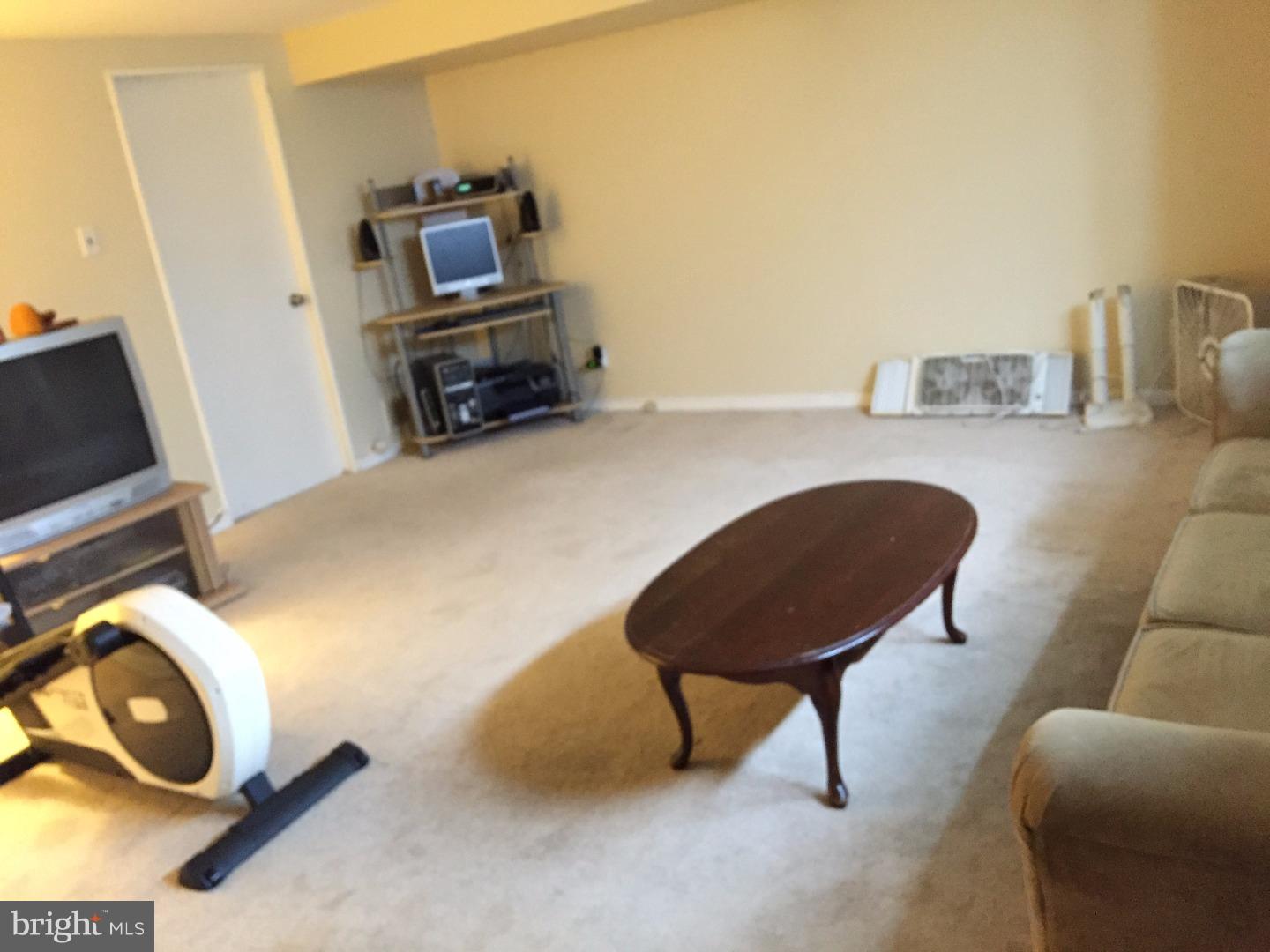 8404 Verree Road Philadelphia, PA 19111 - Photo 8 of 17 Gallery Image 8