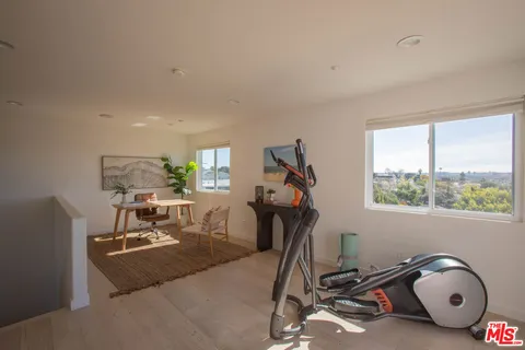 $1,895,000 | 1212 Ocean Park Boulevard, Unit 16, Santa Monica, CA 90405