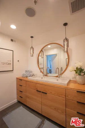 $1,895,000 | 1212 Ocean Park Boulevard, Unit 16, Santa Monica, CA 90405