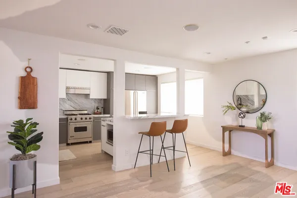 $1,895,000 | 1212 Ocean Park Boulevard, Unit 16, Santa Monica, CA 90405