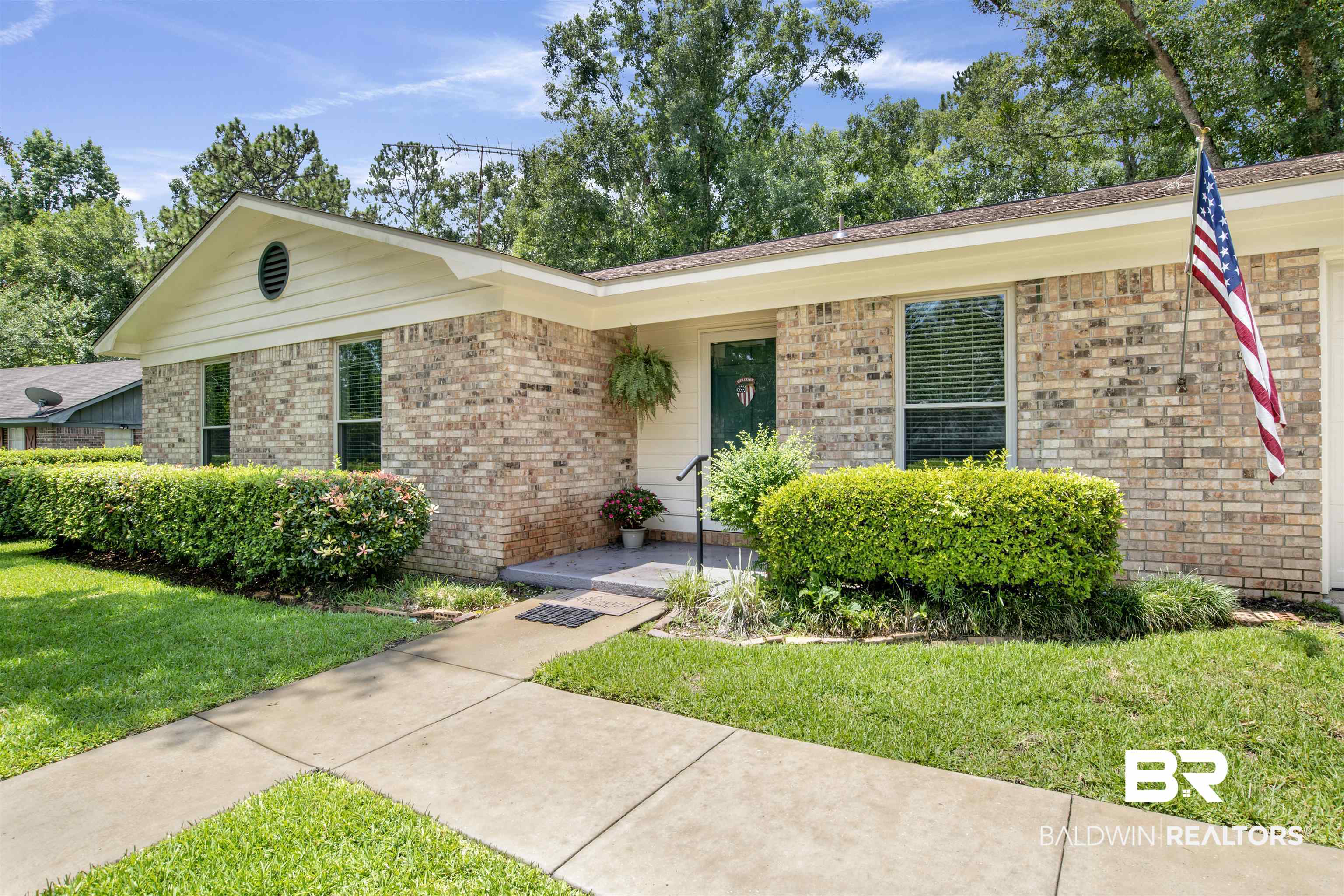 508 Scott Drive Saraland, AL 36571 - Photo 2 of 31