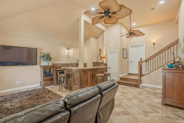 $1,825,000 | 106 Marina View Court, Weatherford, TX 76087