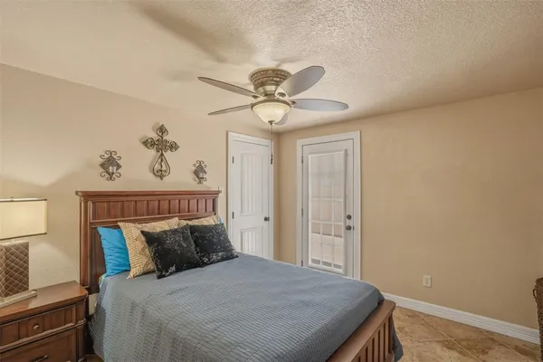 $1,825,000 | 106 Marina View Court, Weatherford, TX 76087