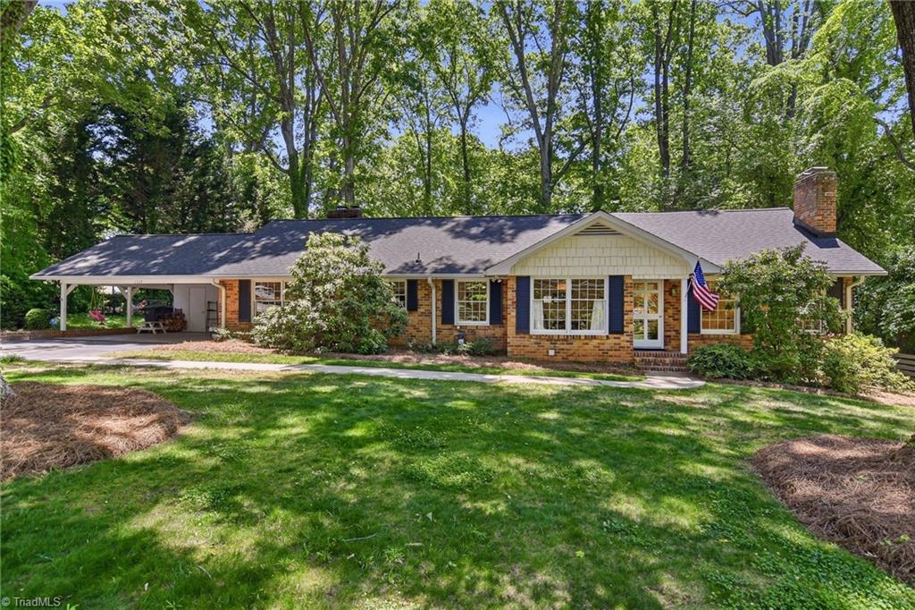 1117 Huntingdon Road Winston-Salem, NC 27104 - Photo 2 of 50