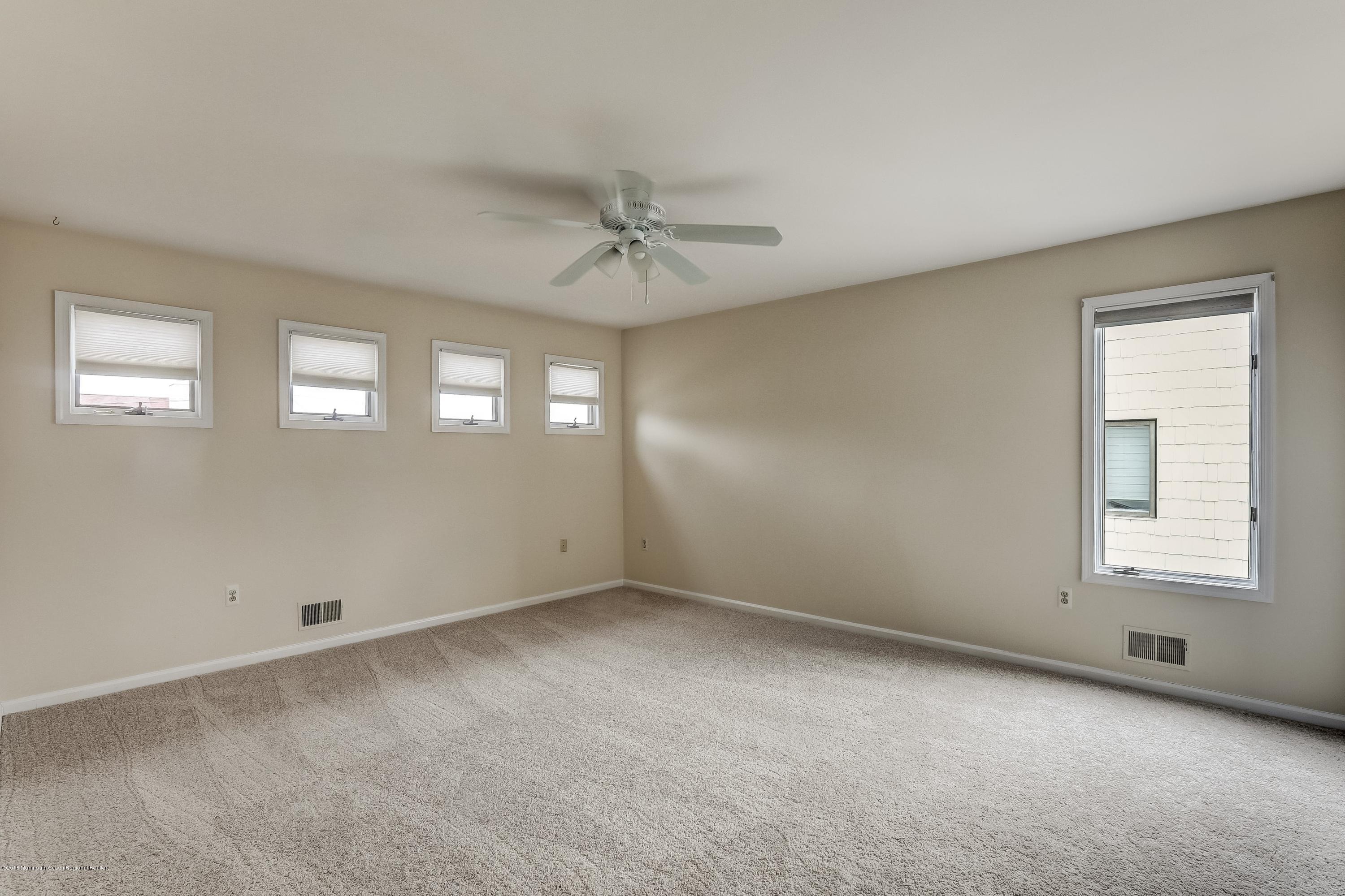 4 Rochester Drive Brick, NJ 08723 - Photo 13 of 29 015_48212992