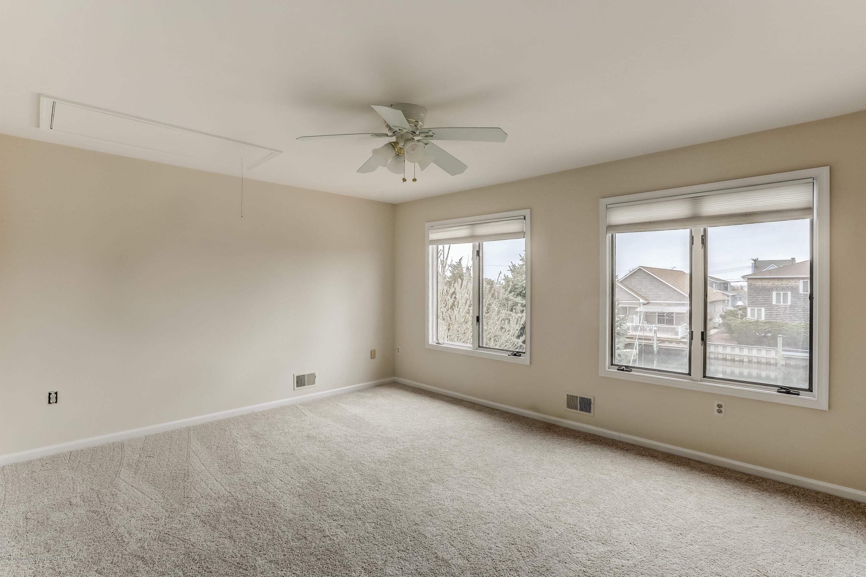 4 Rochester Drive Brick, NJ 08723 - Photo 15 of 29 017_48212995