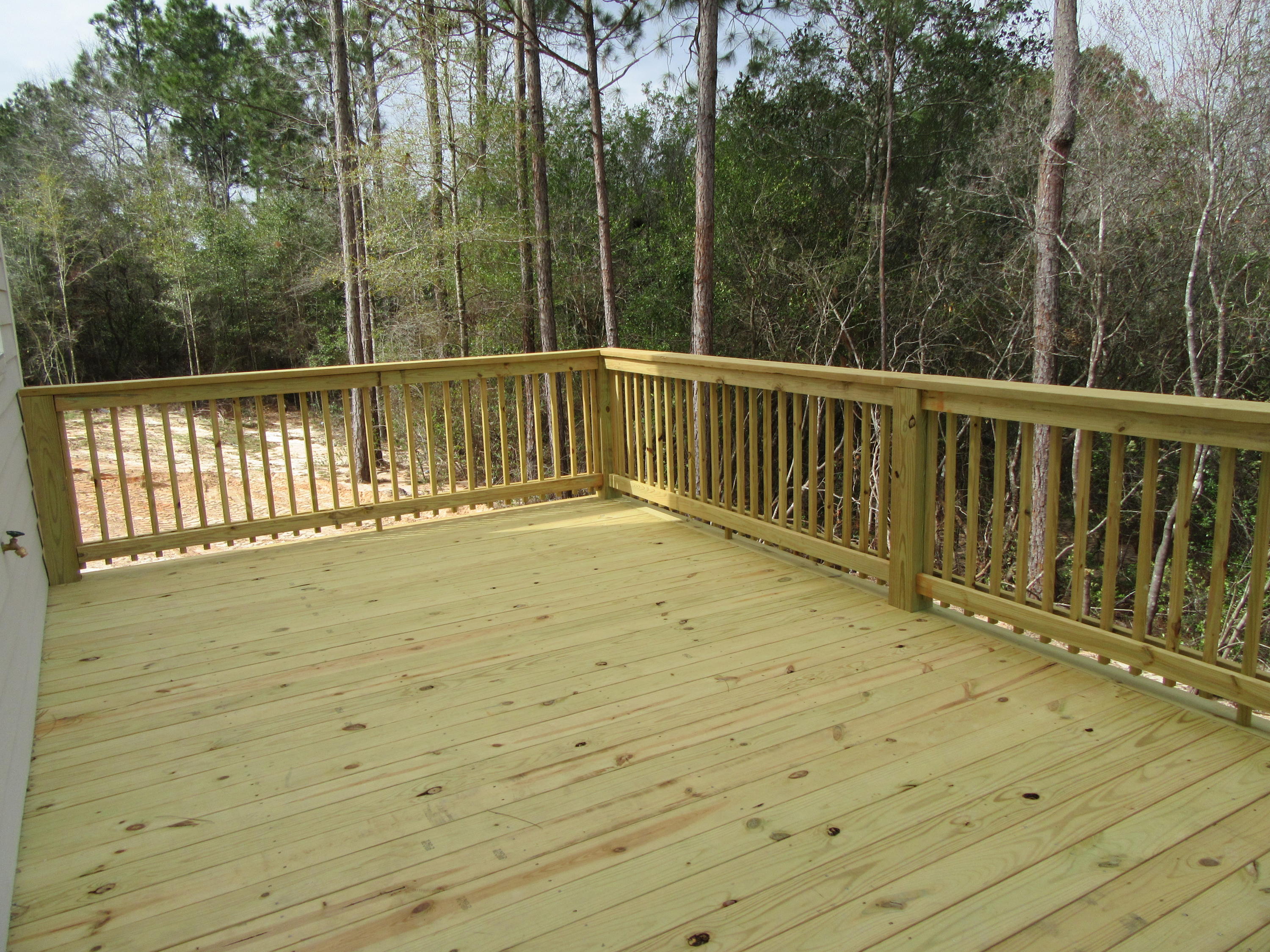 4548 Hermosa Road Crestview, FL 32539 - Photo 4 of 17