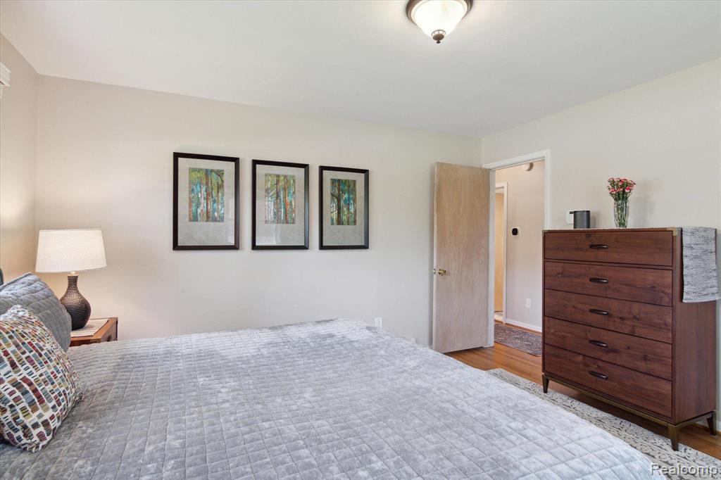 16976 Beverly Road Beverly Hills, MI 48025 - Photo 18 of 30